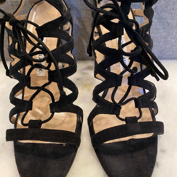 Like New! Manolo Blanhik strappy heel - Picture 3 of 5